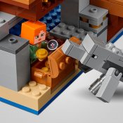 LEGO Minecraft Pirate Ship Adventure