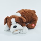 Sover og snorker interaktiv hund