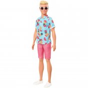 Kjekk Barbie dukke Ken med shorts