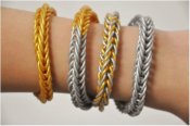 Vevstol Bands i metallisk sølv eller gull skinnende armbånd! - (200 deler)