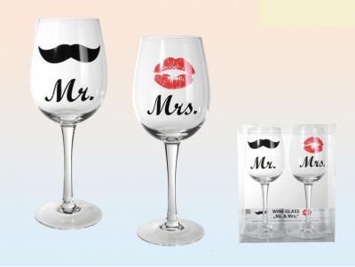 2-pack vinglass med Mr. og Mrs. motiver i gaveeske!